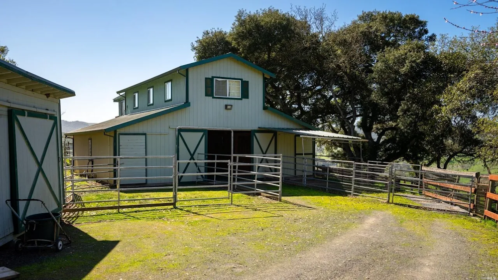 Barn on the campus of Longhorn Ridge Recovery in Petaluma, California.